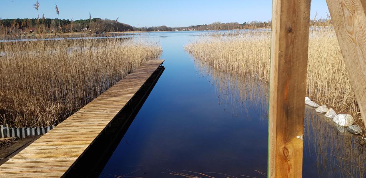 Mecklenburgische Seenplatte - Fh Mit Optionalem Steg Und Ruderboot Grosszerlang Buitenkant foto
